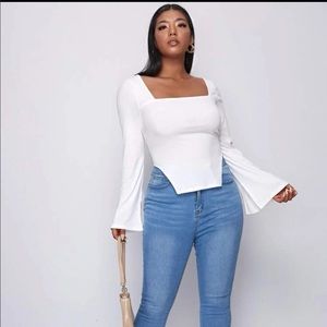 Assymetrical hem tee